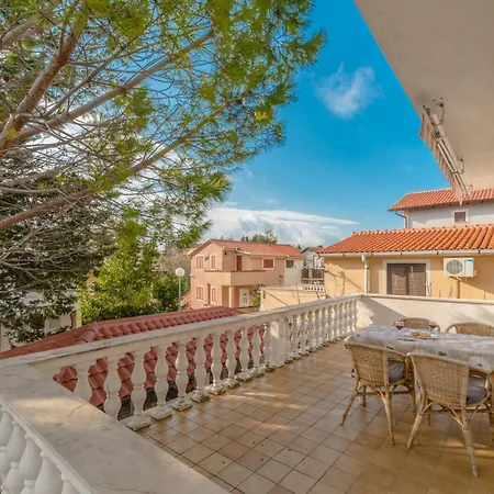 Manda - Sabunike Appartement Nin