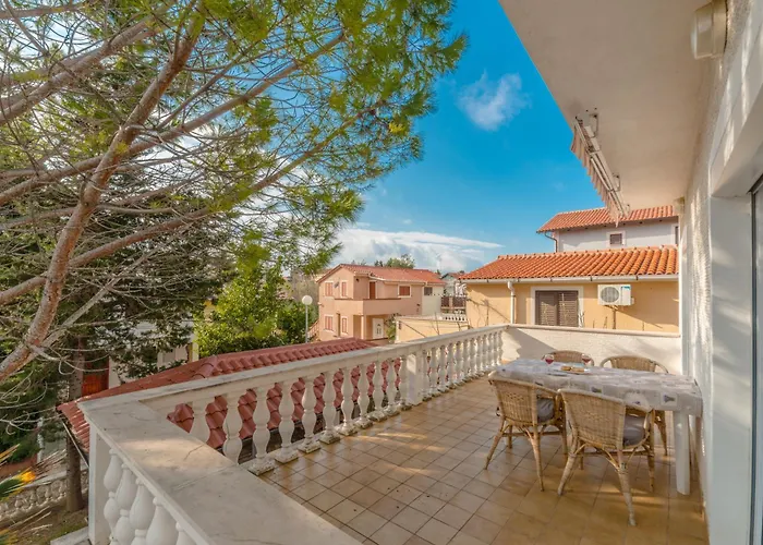 Manda - Sabunike 아파트 닌